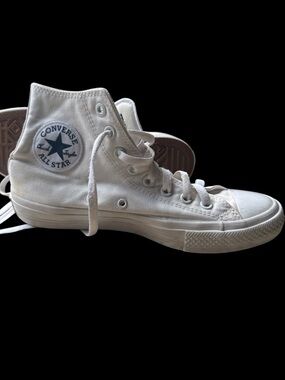 Converse All Star Classic High Top Sneakers - White 8.5  chuck taylor II